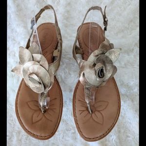 kibbee flat sandals